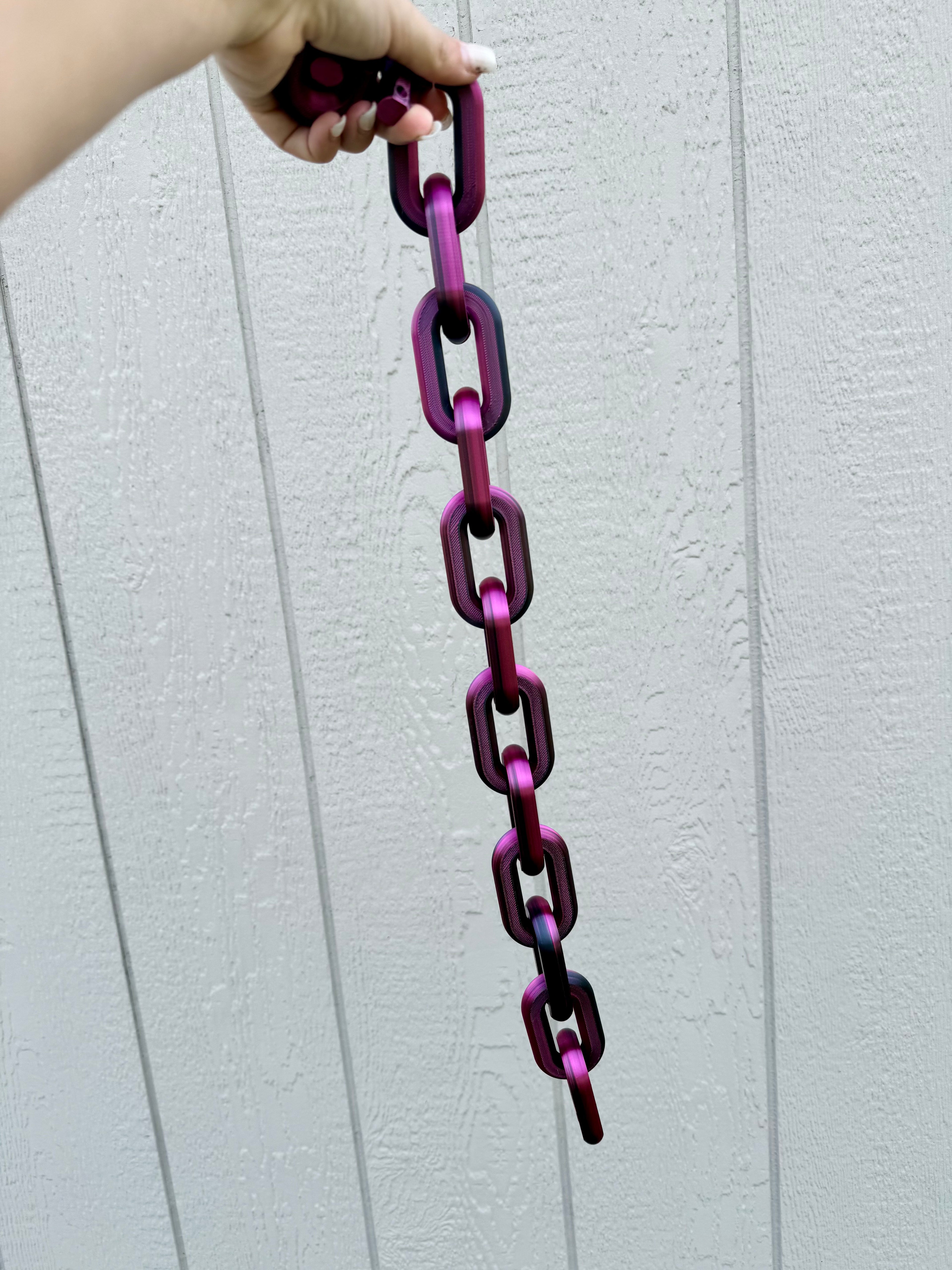 Hanging Chain - Pink/Black